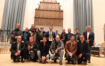 La Asociación de Artesanos recibió la Medalla de Oro de la ciudad